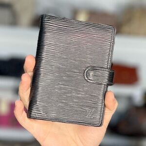 LV Wallet